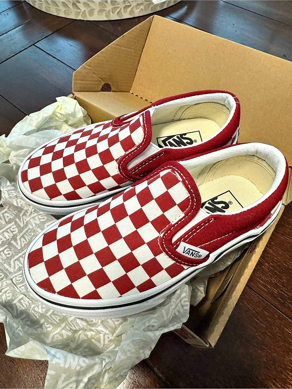 Vans Classic Slip-On Checkered Sneakers in Red & White US Kids 10.5 Brand New